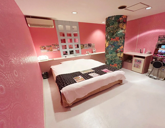 ホテル ももいろのきりん